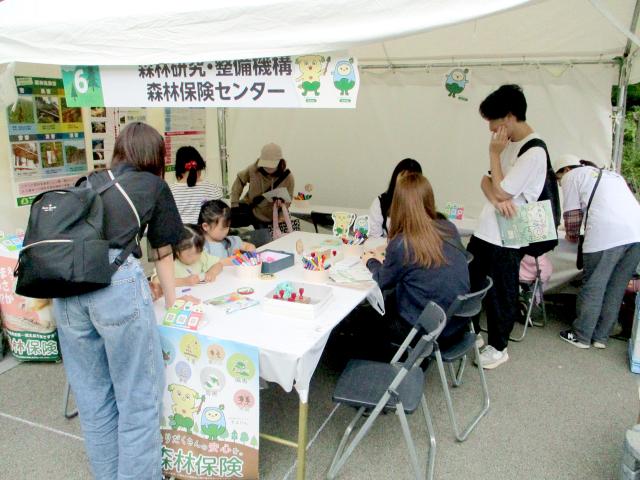 workspace2.jpg