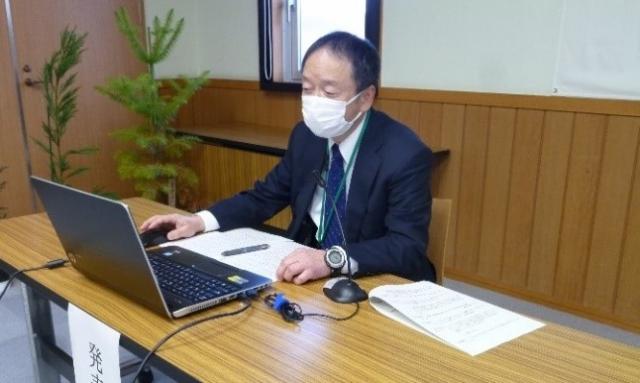 発表中の林木育種センター生方遺伝資源部長