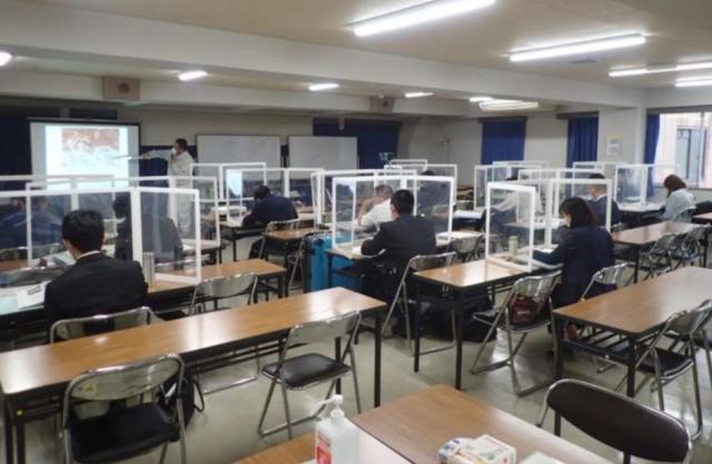 鳥取県における「流木災害に強い森づくり研修会」の座学の様子
