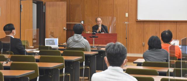 写真1 「電動車椅子サッカー選手たちの生き様に触れて感じたこと」実施会場の様子