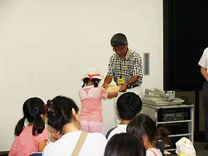 子ども樹木博士の様子：写真7