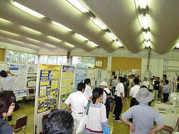 日本第四紀学会2010年大会ポスターサロン：写真3