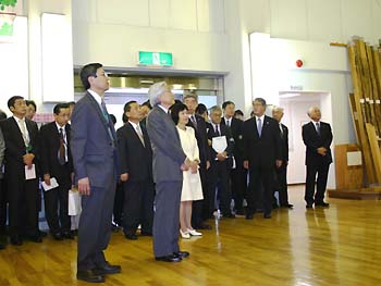 写真2：標本館のご見学