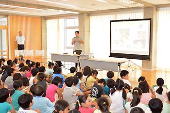 写真1：出前レクチャー春日小学校1