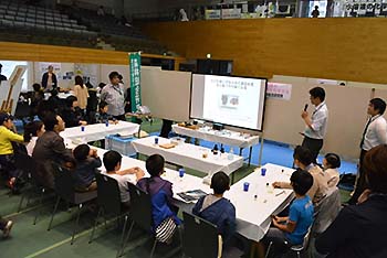 写真4：つくば科学フェスティバル2013の様子