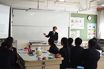 写真4：森の恵みをエネルギーに変える