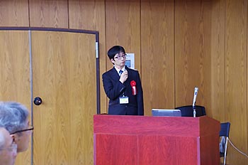 写真2：受賞講演の様子2