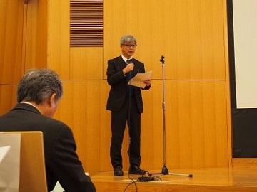 開会の挨拶の写真