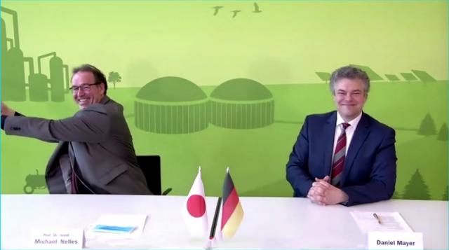 ドイツバイオマス研究センターMichael Nelles科学技術マネージャーとDaniel Mayer統括マネージャー