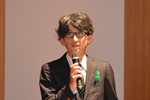 一般講演_複合材料研究領域領域長平松靖の写真